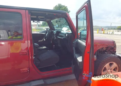 2012 Jeep Wrangler Unlimited Sahara из США, поврежденный, VIN 1C4BJWEG6CL180862